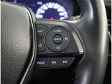 運転中でも手元で操作できます。