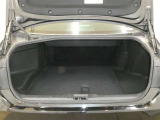 開口部の広いラゲージスペースは、ゴルフバックなどの荷物もラクラク積み込めます。