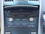 HDD・AUX・TV操作部です。DVDとMDの挿入口も確認できます。