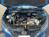 人気車種の心臓部分と言われるエンジンルームは写真の通りになっております!!かっこいいですね!!!!