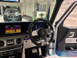 屋内展示場完備!雨が降っても風が吹いても、暑くても寒くてもゆっくりお車をご覧いただけます&rArr;