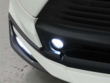 LEDフロントフォグランプを装備しております。