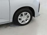装着タイヤサイズは、165/65R14です。
