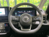 【純正革巻きステアリング】上質な革を使用することで、手にしっかり馴染みとても運転しやすいハンドルです♪