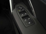 車両の詳細、ご質問につきましては、弊社営業スタッフまでお気軽にご連絡下さいませ。遠方のお客様には実車の詳細画像送信も承ります。お客様からのお問合せをお待ち致しております。