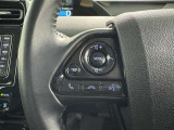 ステアリングスイッチ装備!運転しながら手元でオーディオの操作などができます。
