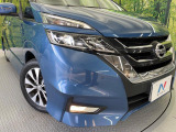 【LEDヘッドライト】悪天候や夜間走行時も良好な視界を確保し安心して運転できる高輝度LEDヘッドライトを装備!点灯速度が早く、消費電力も抑えられています。