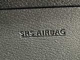 【ニーエアバック】運転席足元には事故の衝撃から守るエアバックが付いています!