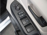 ◆パワーウィンドウスイッチ◆運転席から全席の窓の開閉操作を行うことが出来いつでも換気ができます!