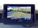 バックモニター付きで、車庫入れやバック時の後方確認をしっかりサポート。モニターに映し出される映像で死角も確認しやすく、狭い場所での駐車や後退時の操作をより安心して行えます。