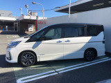 セレナ 1.2 e-POWER ハイウェイスターV 