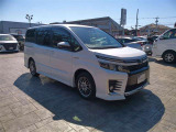 広々とした車内空間に優れた燃費性能。更にデザインも上質で人気のお車です!