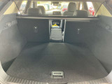 トランクトノカバーがついていますのでトランク内の荷物が外から見えないようになっています。