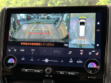 【パノラミックビューモニター】専用のカメラにより、上から見下ろしたような視点で360度クルマの周囲を確認することができます☆死角部分も確認しやすく、狭い場所での切り返しや駐車もスムーズに行えます。