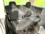 3列目シートはもちろん状態良好☆大人でもゆったりと座って頂けますので、大人数でのお出かけもラクラクです♪ご家族で、気の知れた仲間で、ドライブに行くのが楽しみですね♪