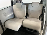 【スライドシート】後席にもスライド機構があることで、細やかに荷室スペースを確保!日常の様々なシーンに対応します♪