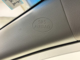 車両側面からの安全性も高めてくれる、安心装備のサイドカーテンエアバックシステムです◎