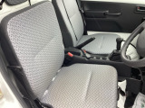 運転席の状態は綺麗です。