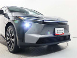 高輝度で点灯速度が速く、しかも消費電力の少ないLEDヘッドライトが装備されています!LEDの明るい光が走行中の視界の確保をサポートして、夜のドライブがより楽しく安全に運転できます♪