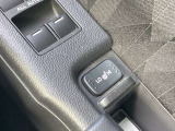 運転席と助手席にはシートヒーターがついています