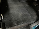 中古車は現状お渡しになるため、当店(大阪府八尾市)にご来店いただき現車確認をしていただけるお客様のみの販売とさせていただいております。また業者様への直接販売はお断りしております。
