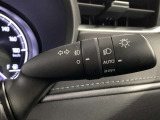 車外の明るさによって自動で点灯・消灯するオートライト