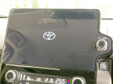 【10.5インチ ディスプレイオーディオ】大画面のディスプレイはAppleCarPlayやAndroidAutoが利用可能。大きな画面でスマホナビアプリ等が利用いただけます♪