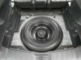 スペアタイヤ付きです!車に常時装備することで、もしもの時の備えとしてすごく安心です♪