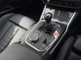 弊社お客様より頂いた下取車やデモカーが在庫の殆どを占めています。車の経歴や整備記録が分かり、ご安心してお車をお選び頂ける正規ディーラーならではのラインナップでございます。