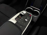 車両の詳細、ご質問につきましては、弊社営業スタッフまでお気軽にご連絡下さいませ。遠方のお客様には実車の詳細画像送信も承ります。お客様からのお問合せをお待ち致しております。