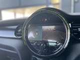【バックカメラ】鮮明な画像でバック駐車の必需品です!前後コーナーセンサー付きですので、障害物までの距離を音とビジュアルで知らせてくれます