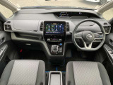 運転席周りの装備がご覧いただけます。展示場では実際にシートに座って確認していただけます。