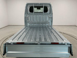 【荷台】荷物をとことん積める広々とした荷台。仕事の量が変わり、あらゆる業種で大活躍です☆
