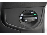 【ライトスイッチ】VW車は、手探りでも手袋したままでも操作しやすいこのスイッチ形状を引継いできました。まさに「合理的」!