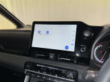 ディスプレイオーディオを装備。スマホとクルマをつなぐことで、これまでのナビに加えて、いろんなサービスが楽しめます。