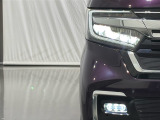 ★LEDヘッドライト搭載★ 白っぽく光る明るく省電力なLEDライト!先進的な白い輝きでフロントフェースを引き締めます☆