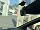 万が一のトラブルのときにも役に立つドライブレコーダーを装備しています。側面衝突や幅寄せ・割り込み対策に!