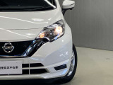 【ハイビームアシスト】先行車または対向車や周囲の明るさなどに応じ、自動的に上向きと下向きを切り替えてくれます★
