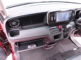 中古車は一物一価、同じようなお車でも、整備状況、外内装の状態など様々です。