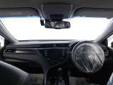 落ち着いたカラーの内装で、ゆったりと運転したい方に。