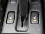 寒い時期でも快適なドライブをサポートするシートヒーターが装備されています。