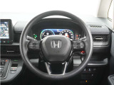 ◆ハンドル全体◆各種スイッチがハンドルから手を放さず操作できるので運転中でも楽に操作できます。