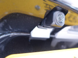 バックカメラを装備。後方確認や駐車をサポートします。