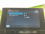 テレビやAM・FM、Bluetooth Audioなど、選べる音源が画面に一覧表示されています。利用したい項目を見つけやすく、普段お使いの音楽やラジオに切り替える際も確認しやすい仕様です。