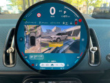 バックカメラ。音と映像で駐車をサポート!3D映像やパラノマビュー、サラウンドビューなど様々なモードに対応!