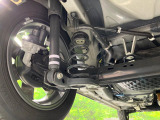お車を安心してお乗りいただく為には、足回りの定期点検が欠かせません。サービスサポート(有償保証)では無料点検もご提供しており、安心のカーライフをお過ごしいただけるサポート体制が整っています。