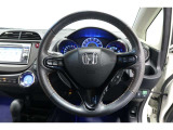 Hondaセンシングの機能のひとつ、アダプティブクルーズコントロール付!アクセルから足を離しても設定したスピードと前車との車間を保ち走行してくれます!車線維持もアシスト☆高速道路で疲労軽減ですね☆