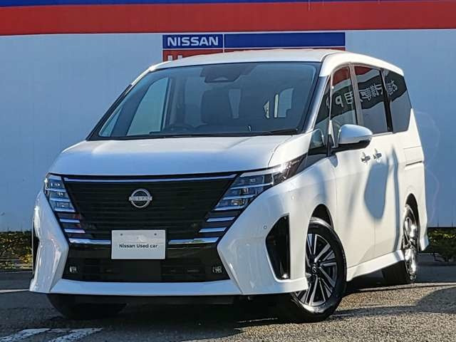 セレナ 1.4 e-POWER ハイウェイスターV 