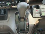 手がすぐに届いて操作しやすいインパネオートマ☆シートの高さやハンドルの位置なども運転しやすいように配慮されています!