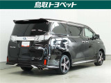 【まるごとクリーニングとは】外装だけでなく室内に関しても清掃・洗浄も徹底しているため、室内の清潔感も気になるという方も安心してお乗り頂けます。気になる臭いや汚れを残さないよう徹底しています。